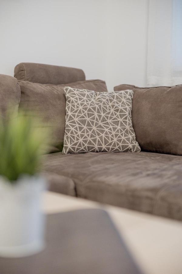 Léda Apartmanok Siófok Esterno foto