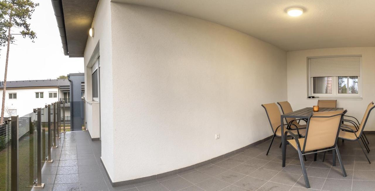 Léda Apartmanok Siófok Esterno foto